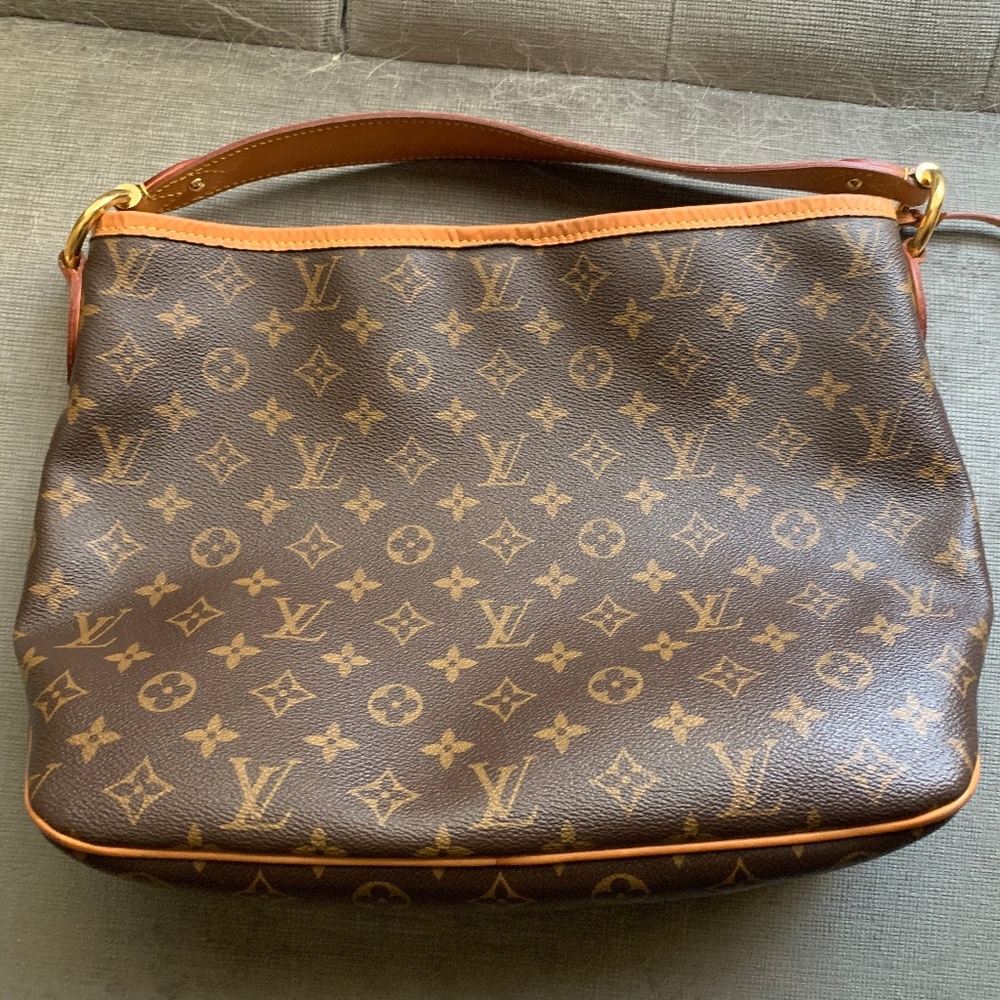 DISCONTINUED delightful Louis Vuitton NM!